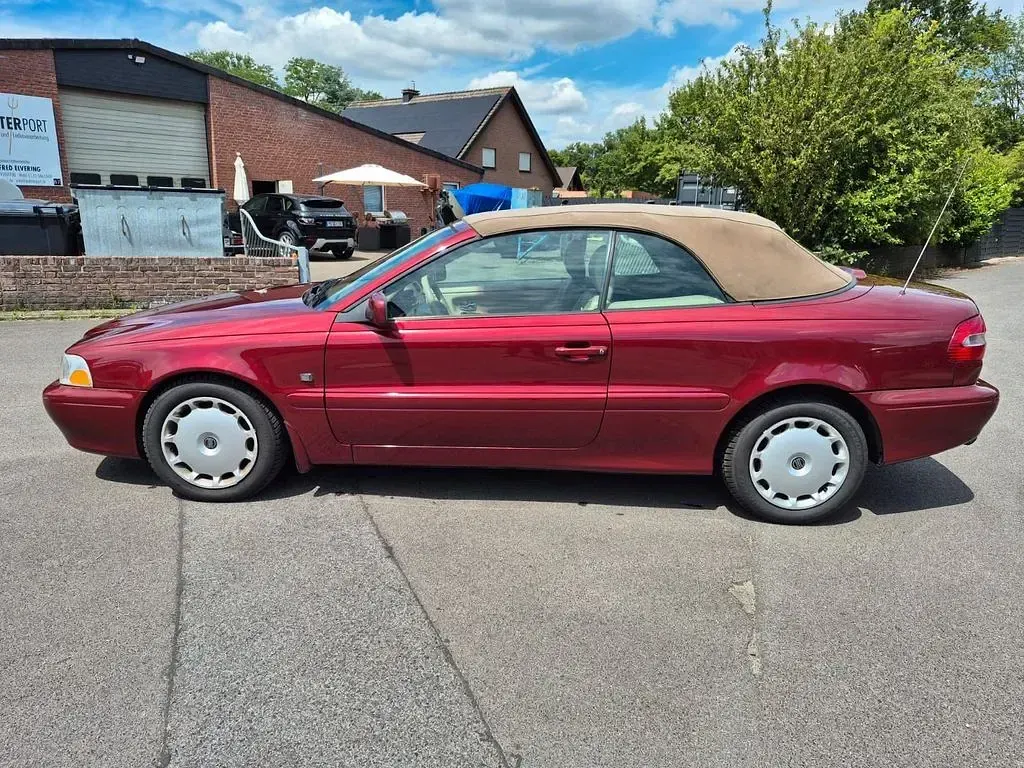 Gebraucht Volvo C70 200 PS (147 kW) 2003 Rot Cabrio
