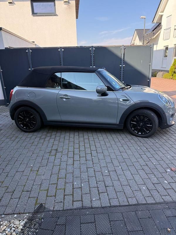 Second-hand Mini ONE 102 CP (75 kW) 2021 Gri Hatchback