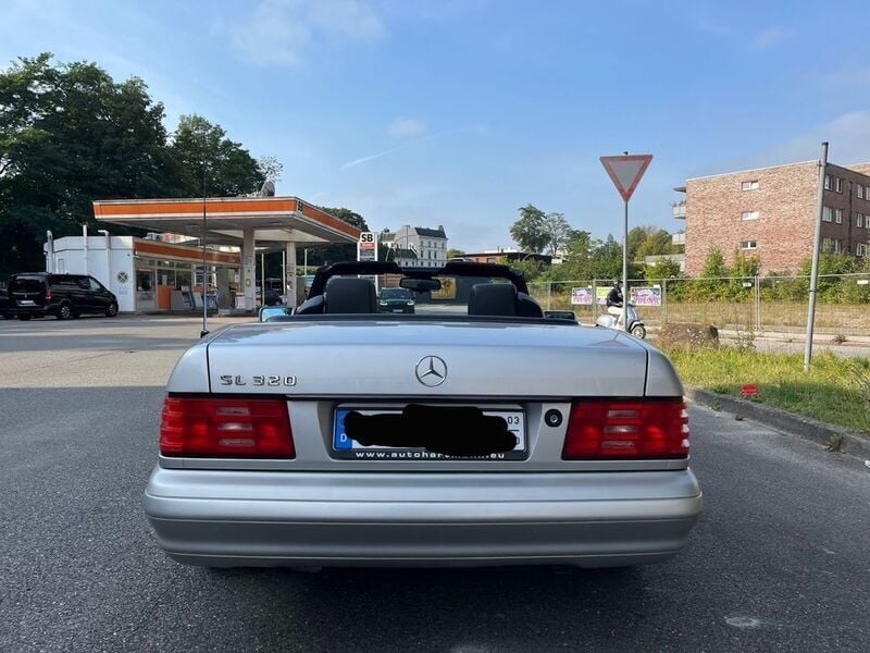 Gebraucht Mercedes SL320 231 PS (169 kW) 1997 Silber Cabrio