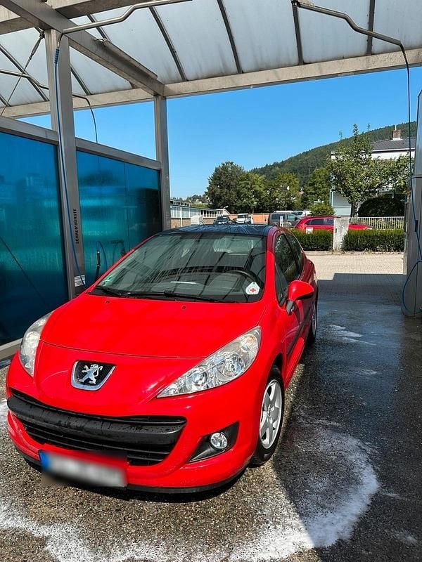 Rot Gebraucht 2010 Peugeot 207 Urban Move Kleinwagen | 2.500 € (Superpreis) - Bild 1/4