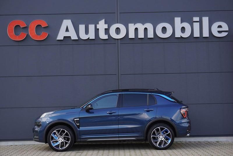 Blau Gebraucht 2023 Lynk & Co 01 SUV | 26.880 € - Bild 1/4