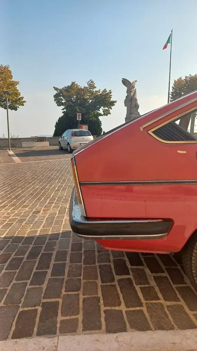 Gebraucht Lancia Beta 120 PS (88 kW) 1979 Rot Limousine