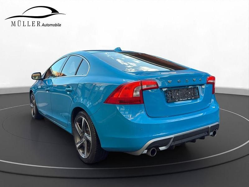 Gebraucht Volvo S60 R-Design 150 PS (110 kW) 2012 Blau Limousine
