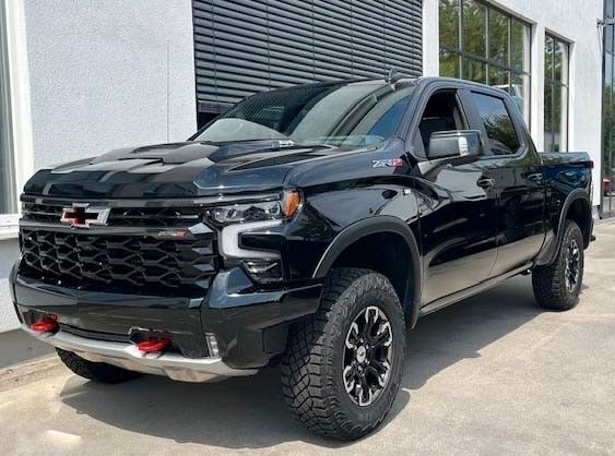 Schwarz Neu 2024 Chevrolet Silverado SUV | 83.900 € (Etwas zu teuer) - Bild 1/4