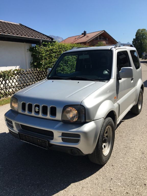Silber Gebraucht 2008 Suzuki Jimny Comfort SUV | 6.590 € (Guter Preis) - Bild 1/4