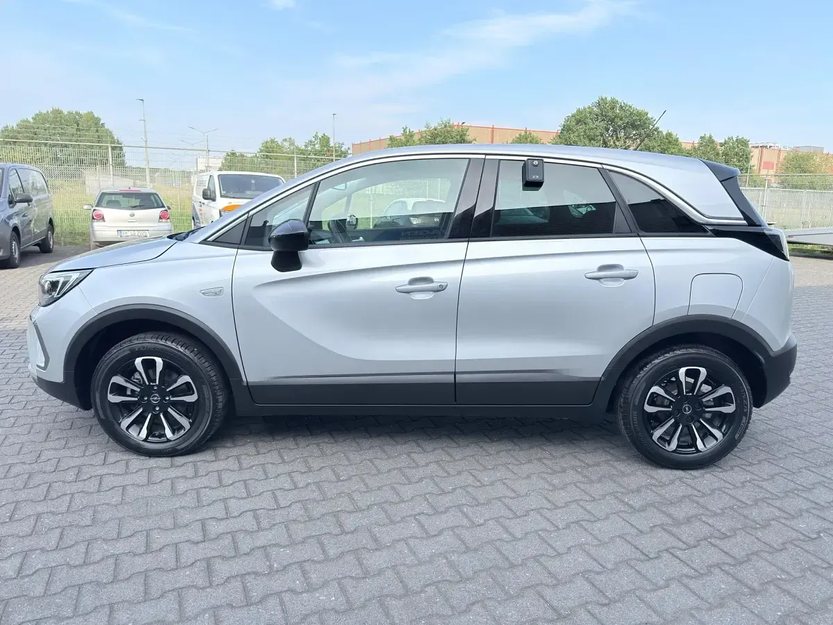 Gebraucht Opel Crossland Elegance 110 PS (80 kW) 2024 Lackierung aluminiumgrau/metallic klarlack SUV