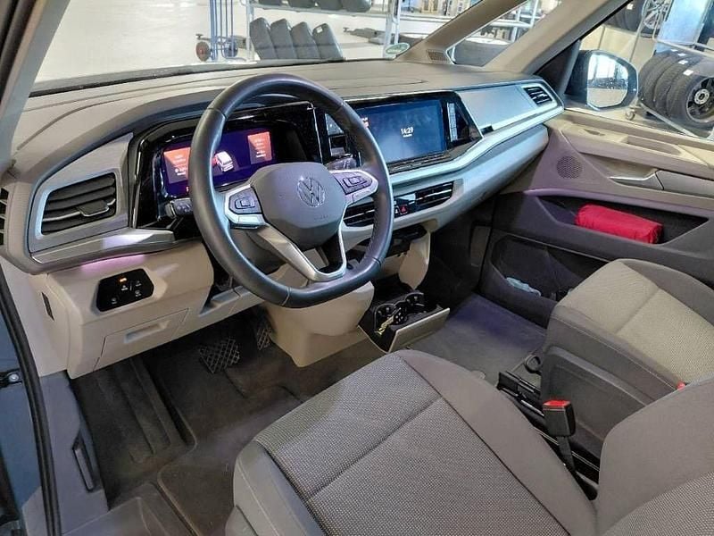 Gebraucht VW Multivan Life 150 PS (110 kW) 2024 Graukeine angabe Van