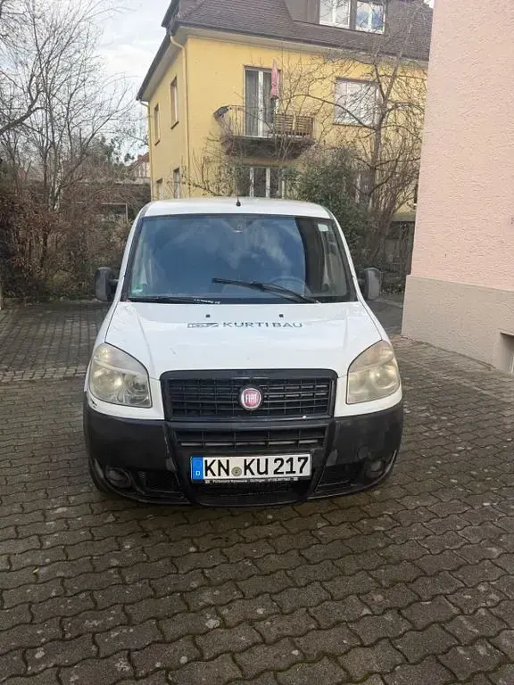 Gebraucht Fiat Doblò Dynamic 90 PS (66 kW) 2009 Weiß Van / Kleinbus