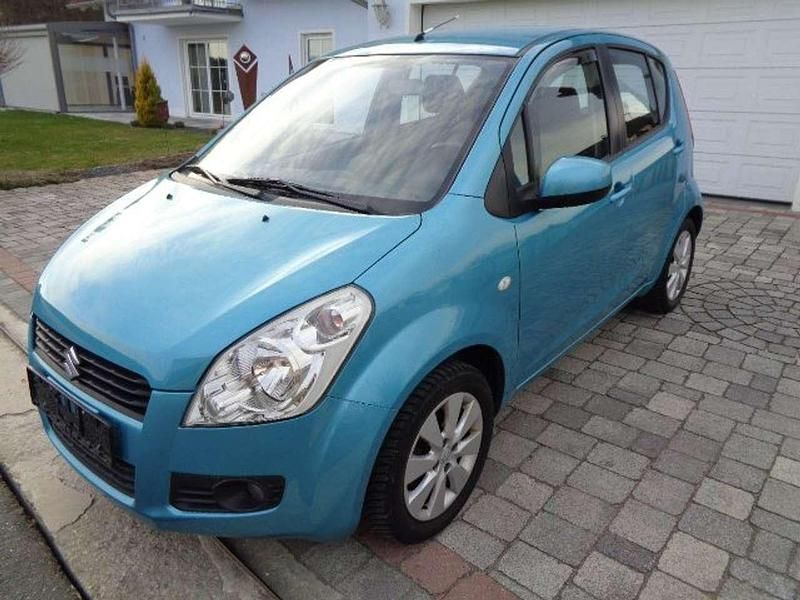 Gebraucht Suzuki Splash Comfort 86 PS (63 kW) 2009 Blau Kleinwagen