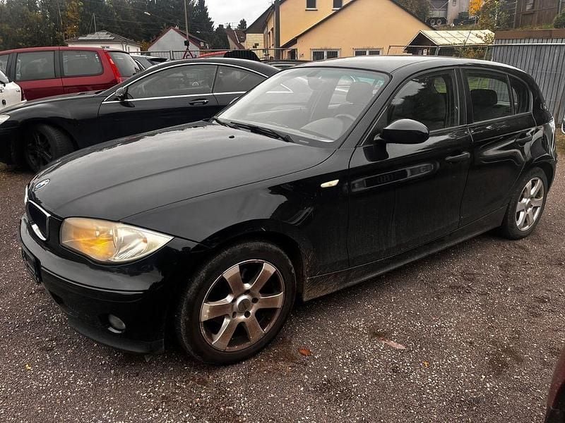 Schwarz Gebraucht 2006 BMW 116 Kleinwagen | 1.890 € (Fairer Preis) - Bild 1/4