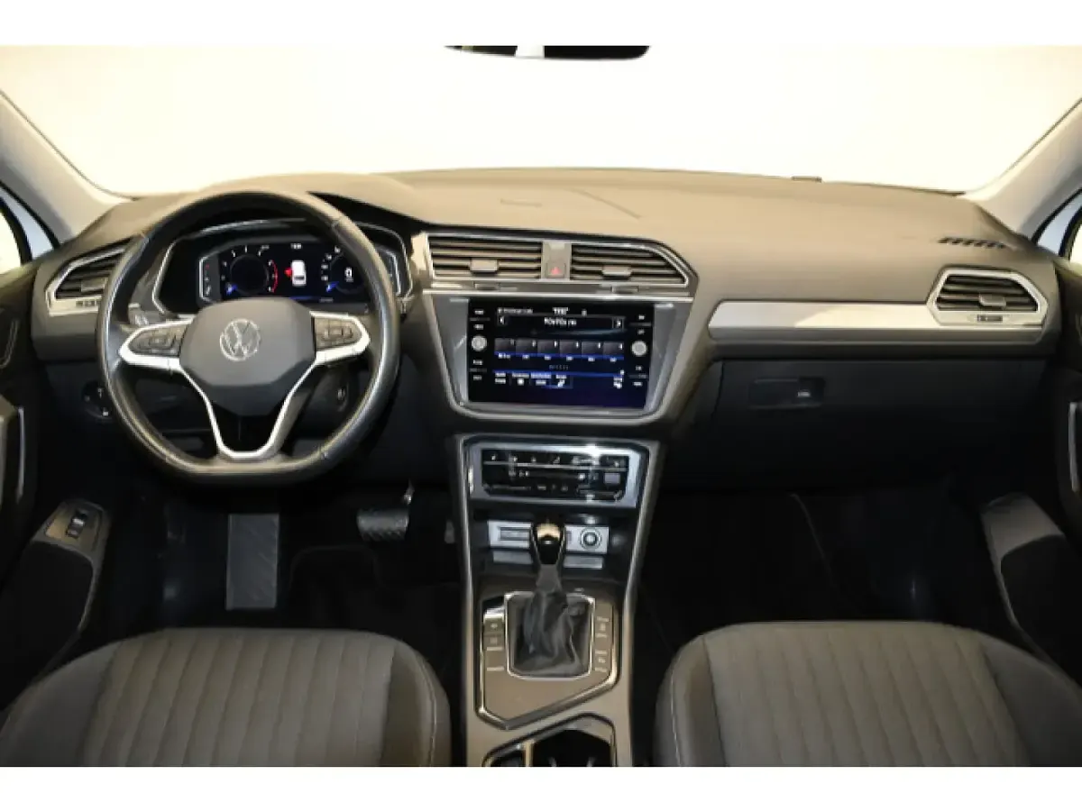 Gebraucht VW Tiguan Allspace Life 150 PS (110 kW) 2023 Weiß SUV