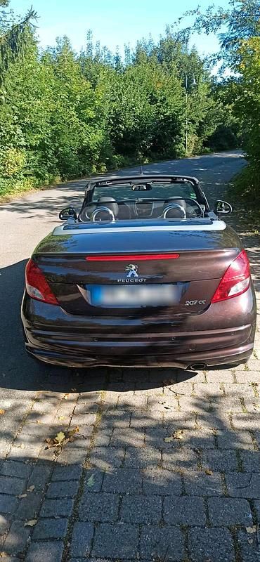 Schwarz Gebraucht 2013 Peugeot 207 CC Allure Cabrio | 6.950 € (Teuer) - Bild 1/4