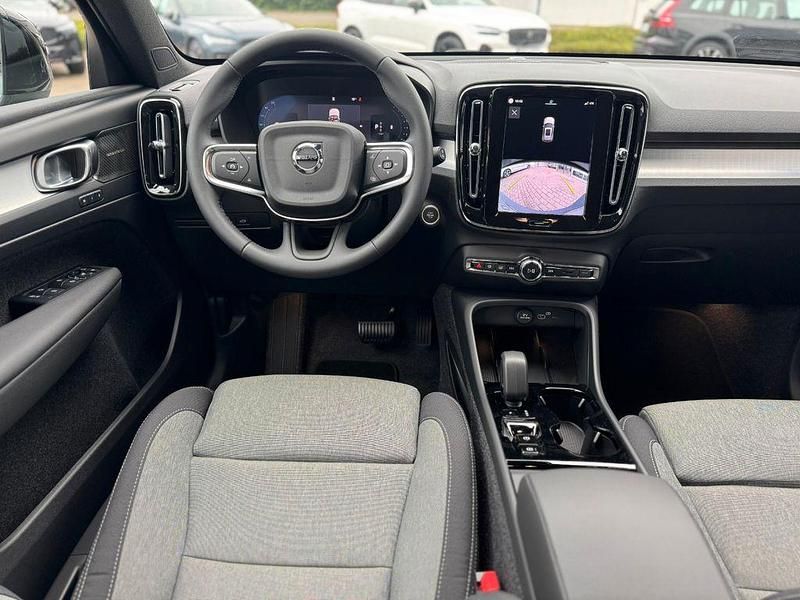 Gebraucht Volvo XC40 Plus 163 PS (119 kW) 2025 Grau SUV