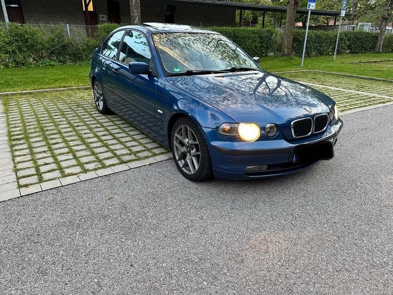 Blau Gebraucht 2002 BMW 316 Compact Kleinwagen | 900 € (Guter Preis) - Bild 1/4
