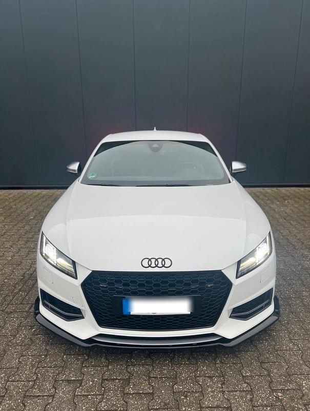 Gebraucht Audi TTS Design 310 PS (228 kW) 2015 Weiß Coupé