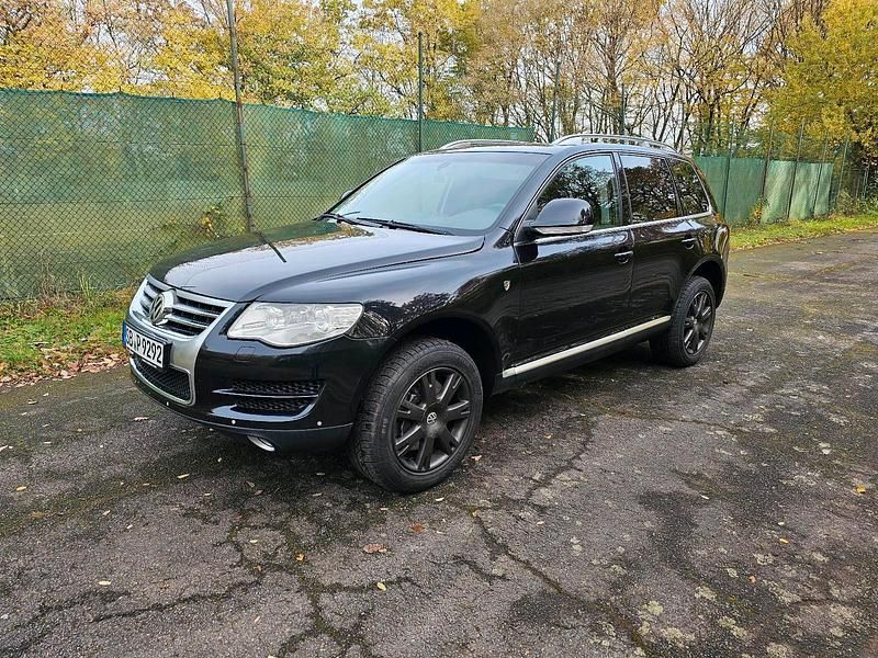 Schwarz Gebraucht 2007 VW Touareg Individual SUV | 6.500 € (Superpreis) - Bild 1/4