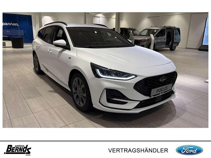 Gebraucht Ford Focus ST-Line 125 PS (91 kW) 2025 Frozen white Kombi