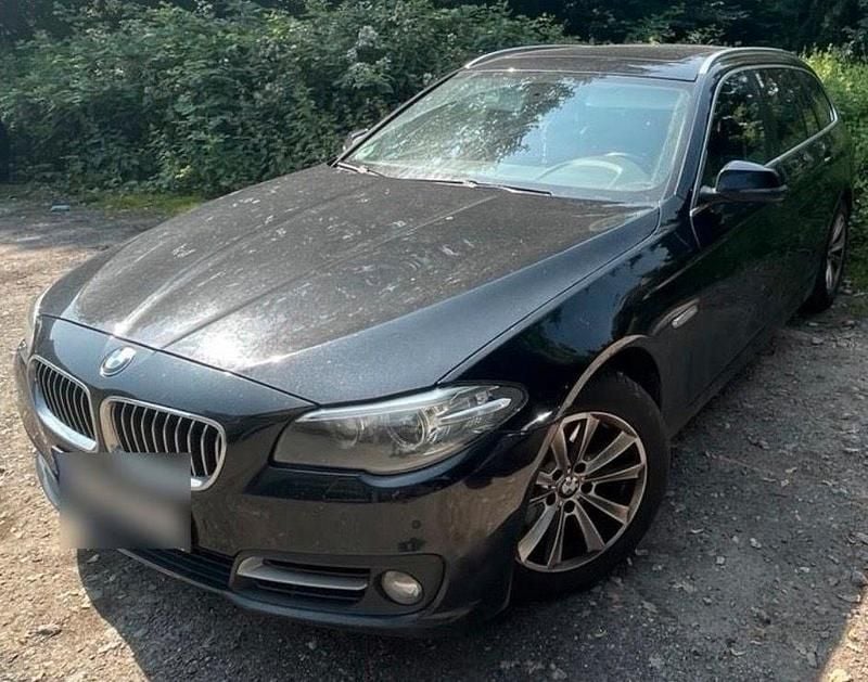 Gebraucht BMW 520 187 PS (137 kW) 2013 Schwarz Kombi