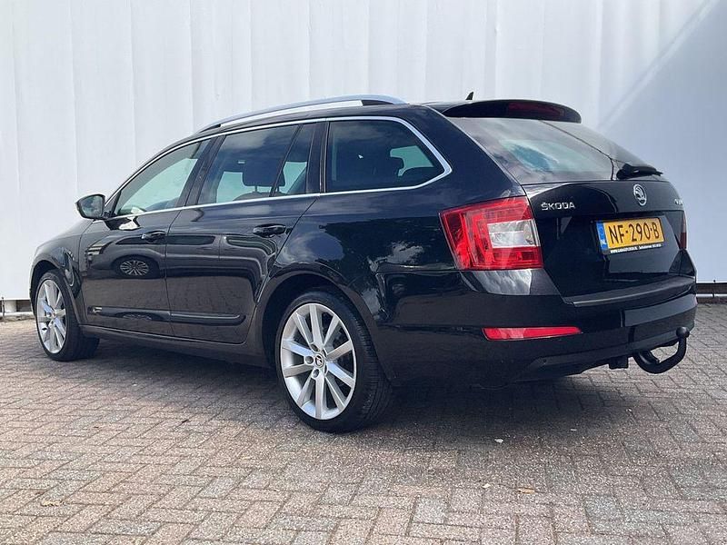 Gebraucht Skoda Octavia Style 150 PS (110 kW) 2017 Schwarz Kombi