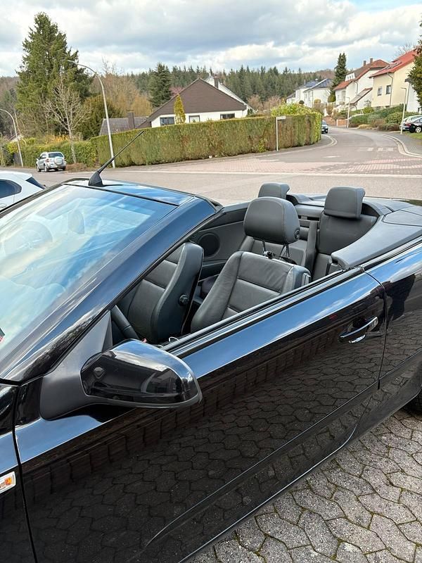 Gebraucht Opel Astra Cabriolet 200 PS (147 kW) 2008 Schwarz Cabrio