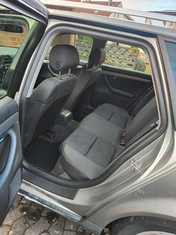Gebraucht Audi A4 131 PS (96 kW) 2003 Silber Kombi