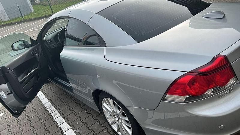 Gebraucht Volvo C70 Kinetic 179 PS (131 kW) 2009 Silber Cabrio