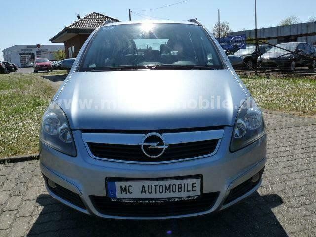 Gebraucht Opel Zafira Edition 140 PS (102 kW) 2006 Silber metallic Van / Kleinbus