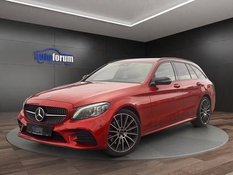 Rot Gebraucht 2019 Mercedes C300 AMG Kombi | 24.990 € (Fairer Preis) - Bild 1/4