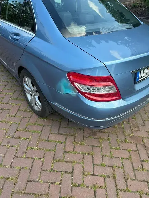 Second-hand Mercedes C180 156 CP (114 kW) 2011 Albastru Berlinǎ