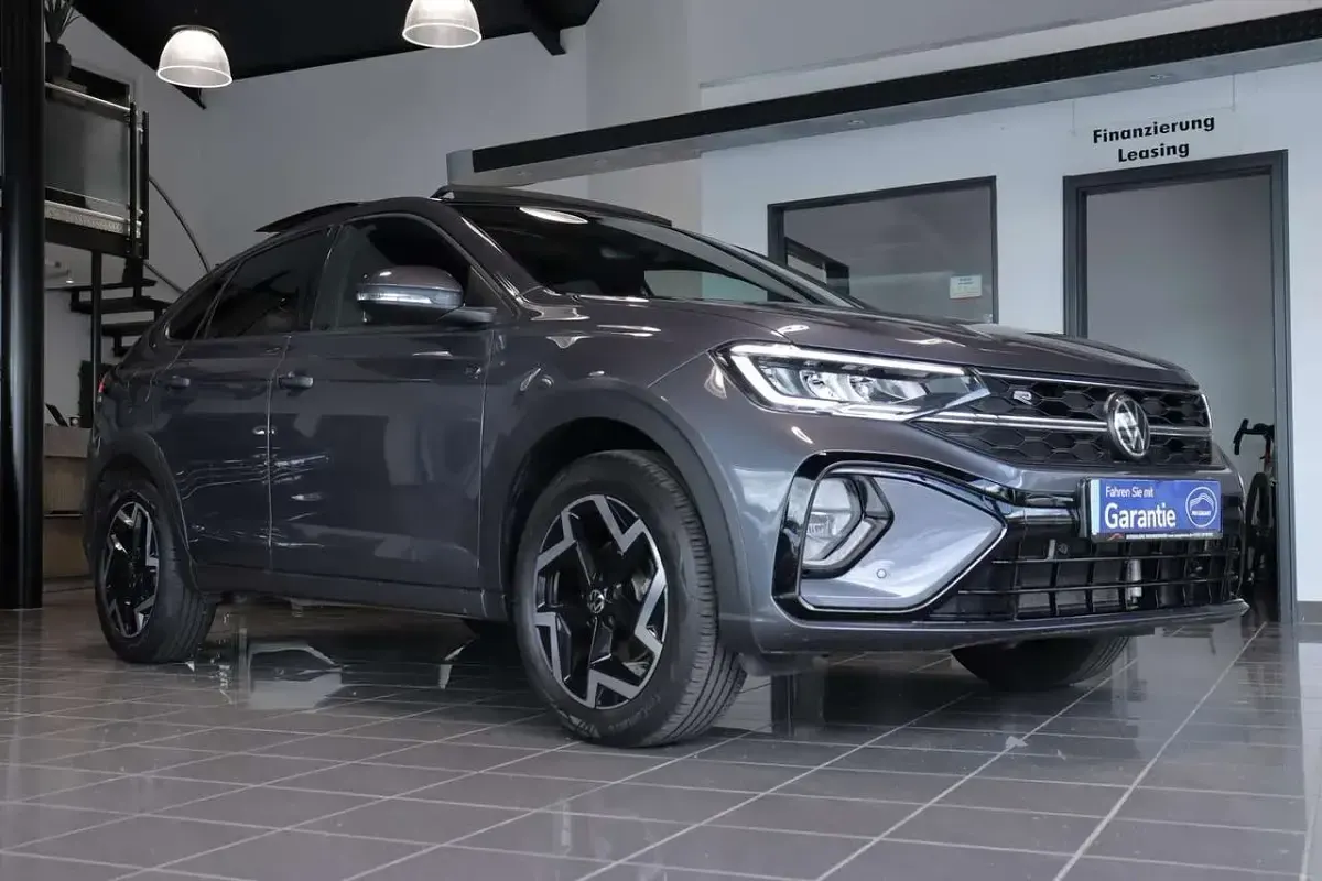 Gebraucht VW Taigo R-line 116 PS (85 kW) 2025 Rauchgrau metallic SUV