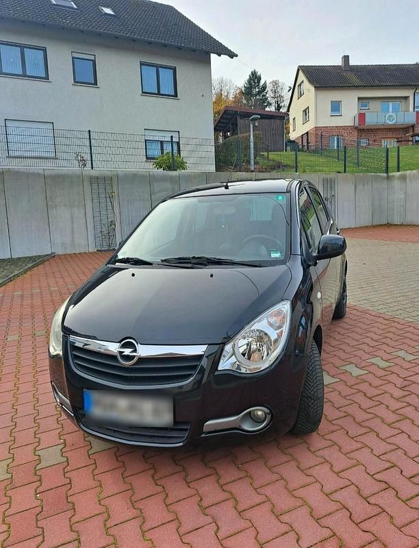 Gebraucht Opel Agila 94 PS (69 kW) 2012 Schwarz Kleinwagen