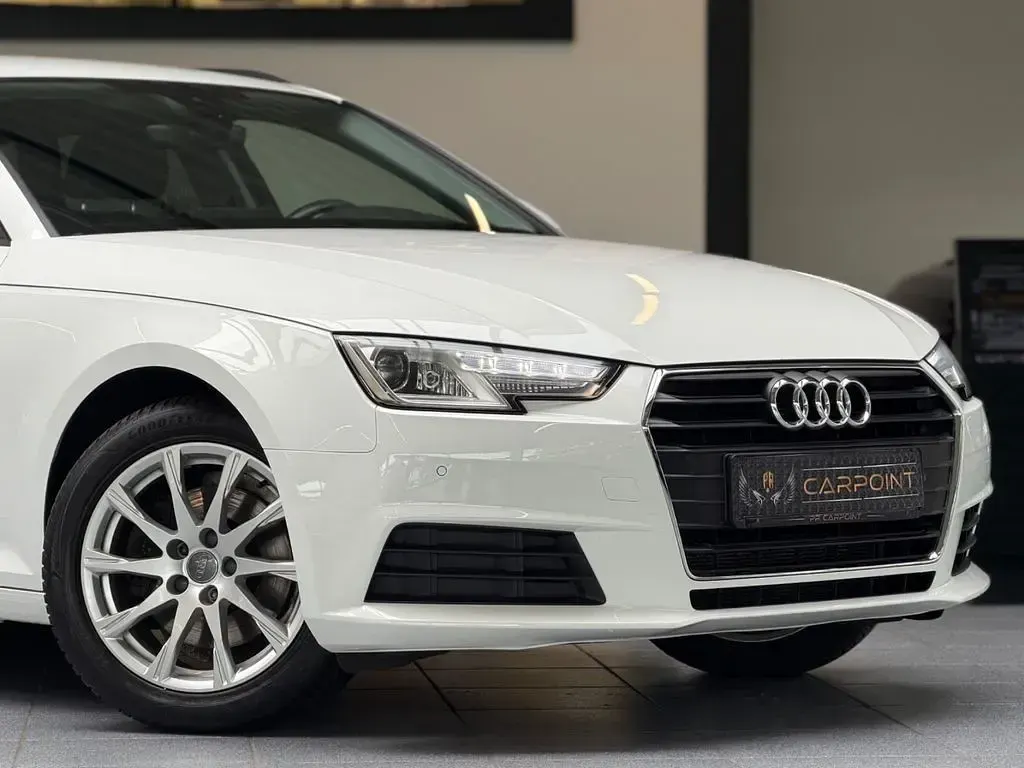 Gebraucht Audi A4 Basis 150 PS (110 kW) 2017 Weiß Kombi