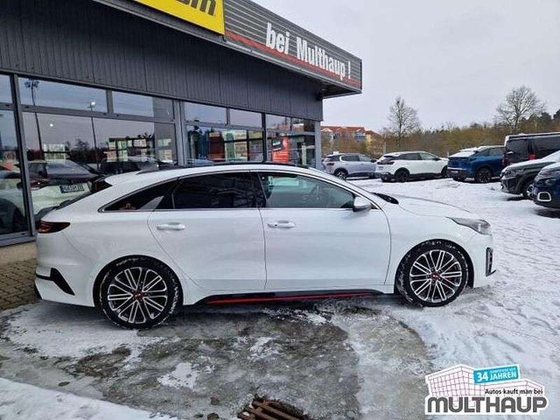 Gebraucht Kia ProCeed GT 204 PS (150 kW) 2019 Deluxeweiss met. Kombi