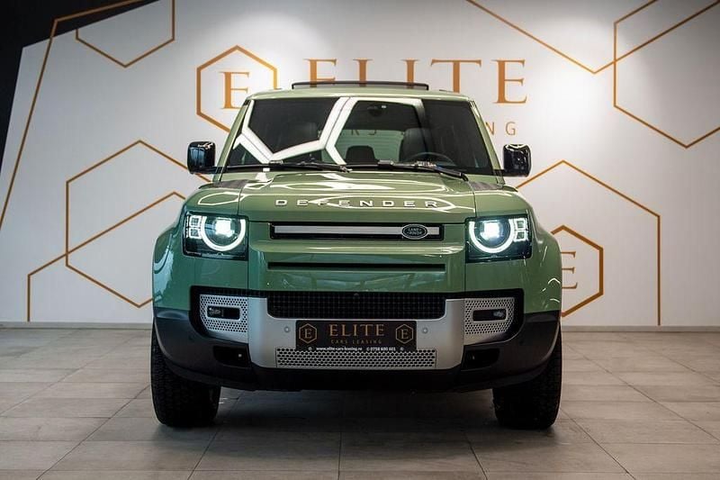 Gebraucht Land Rover Defender 75th Limited Edition 404 PS (297 kW) 2023 Grün SUV