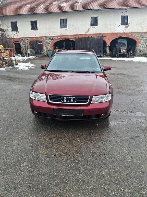 Rot Gebraucht 2000 Audi A4 Kombi | 2.300 € (Guter Preis) - Bild 1/4