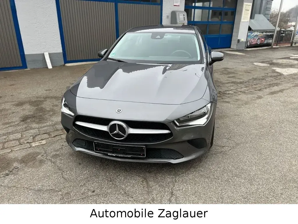 Gebraucht Mercedes CLA200 150 PS (110 kW) 2021 Grau Coupé