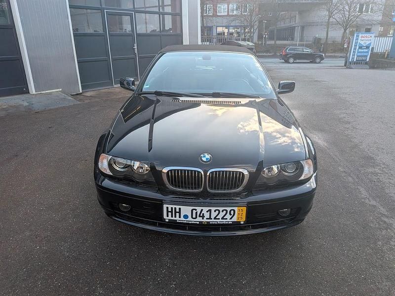 Gebraucht BMW 323 170 PS (125 kW) 2000 Schwarz Cabrio