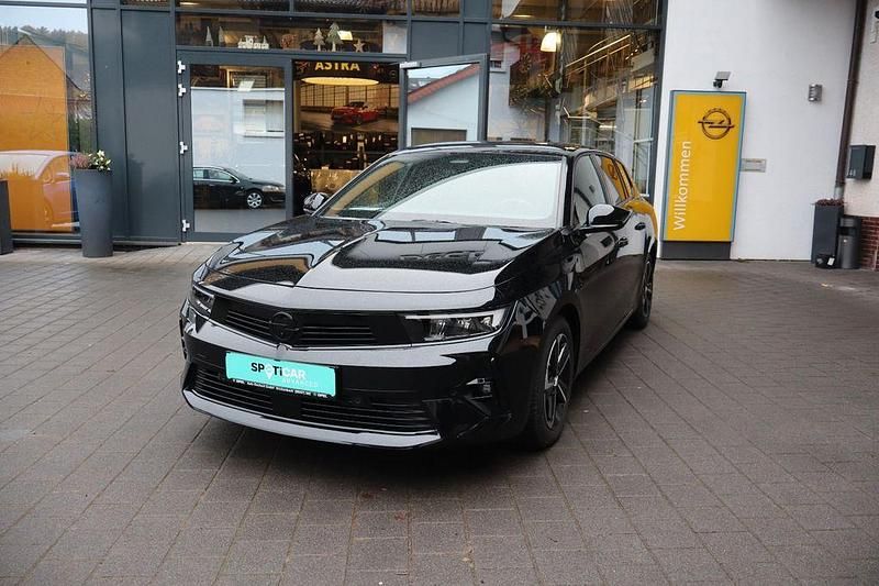 Schwarz Gebraucht 2024 Opel Astra Kombi | 25.990 € (Fairer Preis) - Bild 1/4