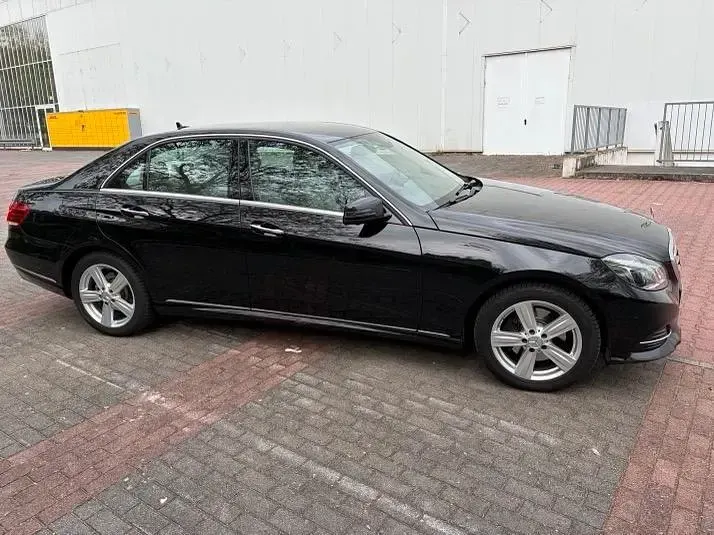 Gebraucht Mercedes E350 258 PS (189 kW) 2014 Schwarz Limousine