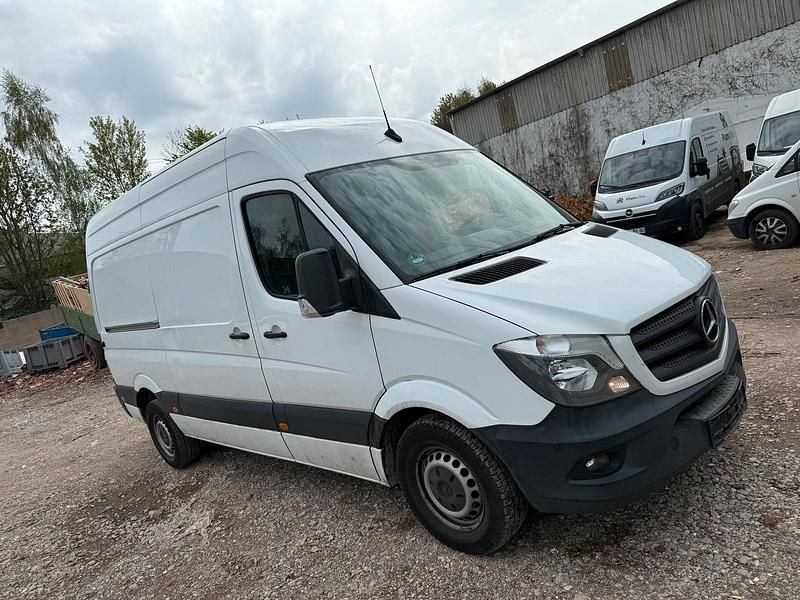 Używany Mercedes Sprinter 143 KM (105 kW) 2018 Biały Van