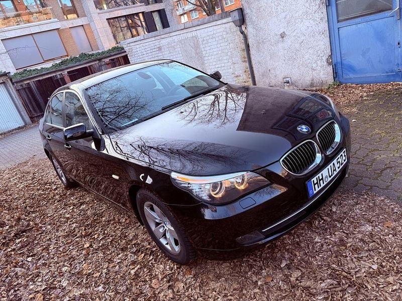 Gebraucht BMW 523 190 PS (139 kW) 2007 Schwarz Limousine