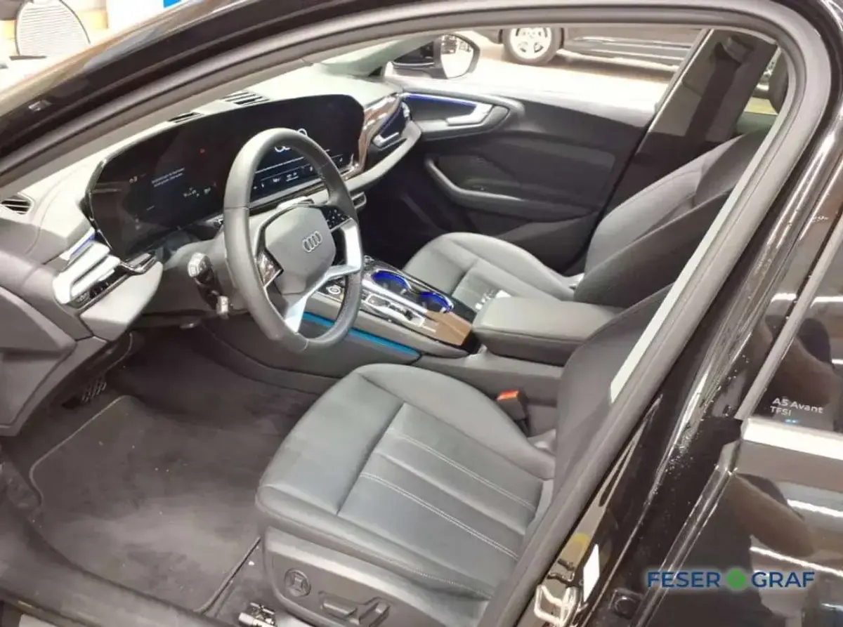 Gebraucht Audi A5 Ambiente 204 PS (150 kW) 2025 Mythosschwarz metallic Kombi