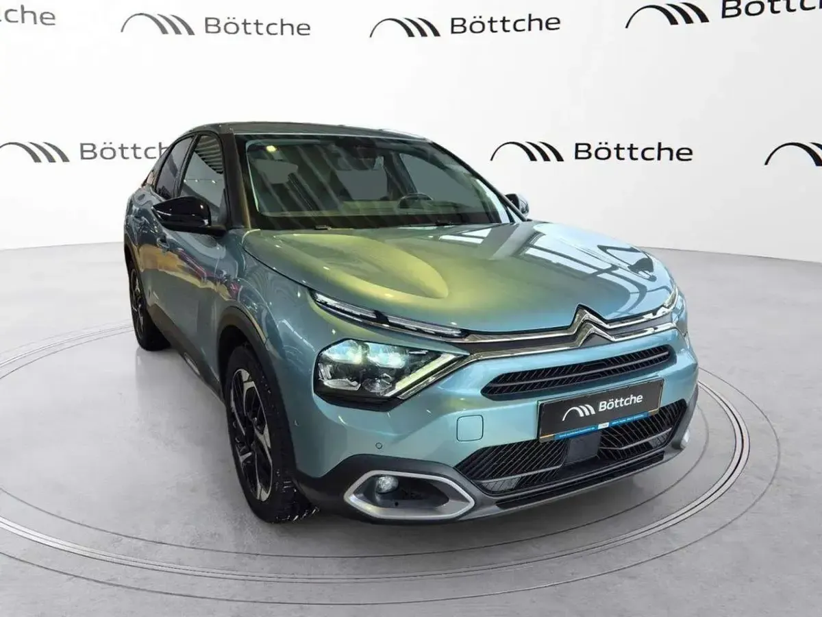 Gebraucht Citroën C4 PureTech 131 PS (96 kW) 2023 Lackierung olbia blau/typ aussenverkleidung metalliclackierung Limousine