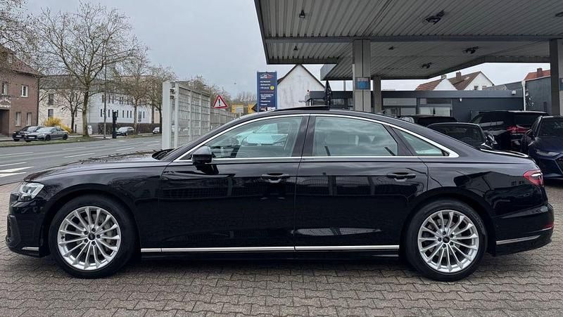 Gebraucht Audi A8 Ambiente 286 PS (210 kW) 2023 Schwarz Limousine