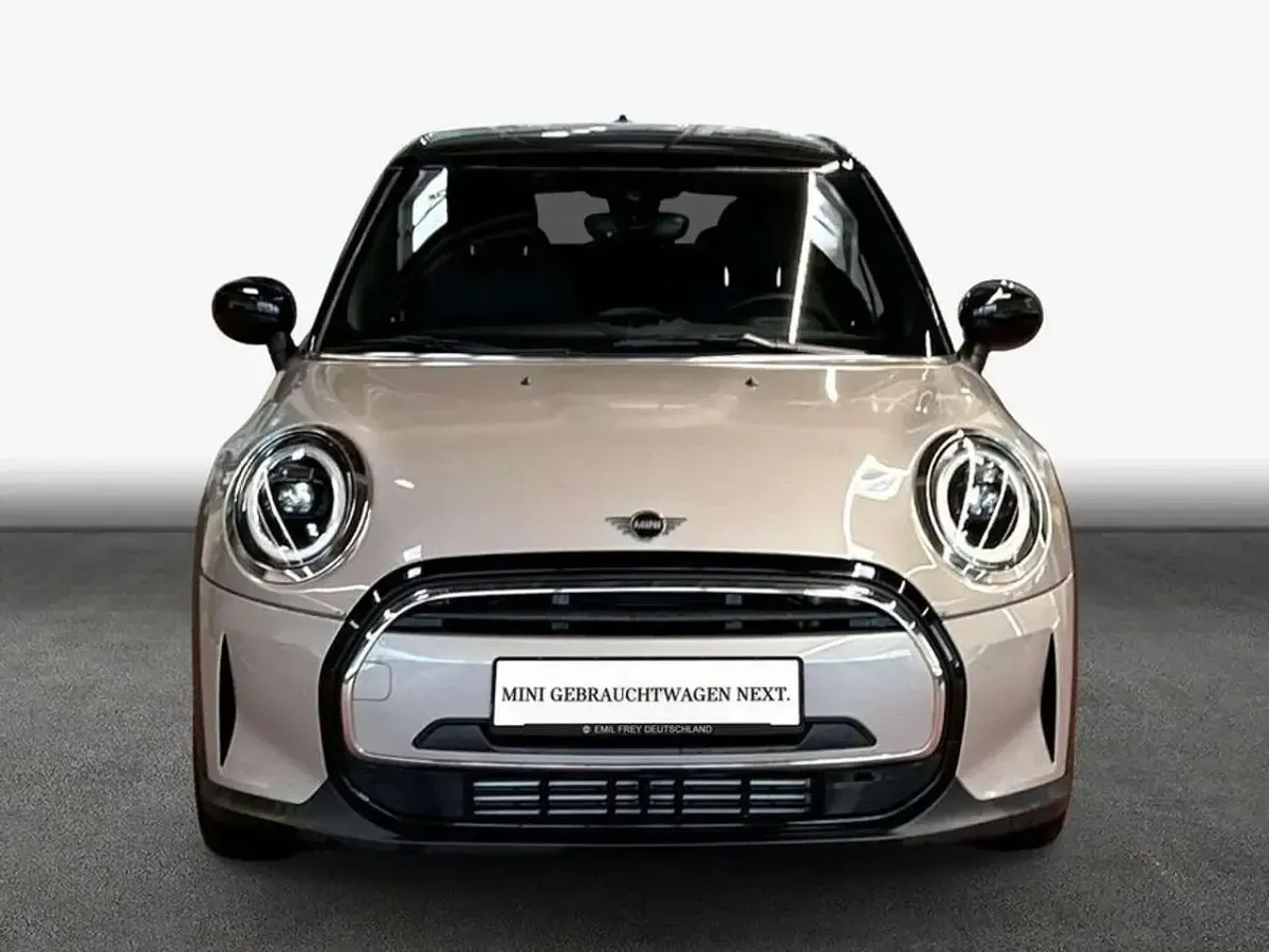 Gebraucht Mini Cooper Classic 136 PS (100 kW) 2023 Rooftop grey metallic Kleinwagen