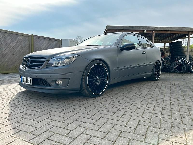 Gebraucht Mercedes 220 193 PS (141 kW) 2008 Grau Coupé