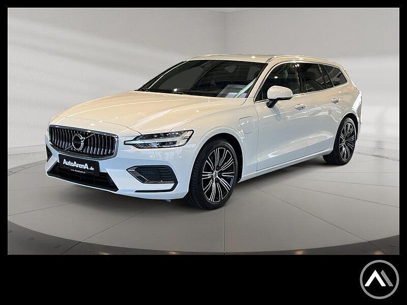 Weiss Gebraucht 2020 Volvo V60 Inscription Kombi | 24.824 € (Fairer Preis) - Bild 1/4