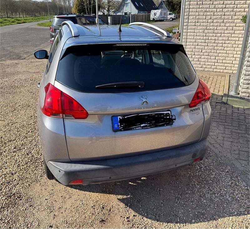 Gebraucht Peugeot 2008 81 PS (59 kW) 2015 Grau SUV