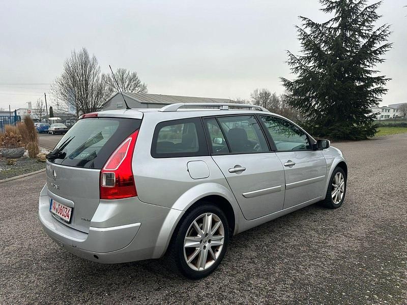 Gebraucht Renault Mégane GrandTour Authentique 135 PS (99 kW) 2007 Silber Kombi