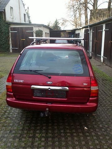 Gebraucht Ford Escort Ghia 90 PS (66 kW) 1997 Rot metallic Kombi